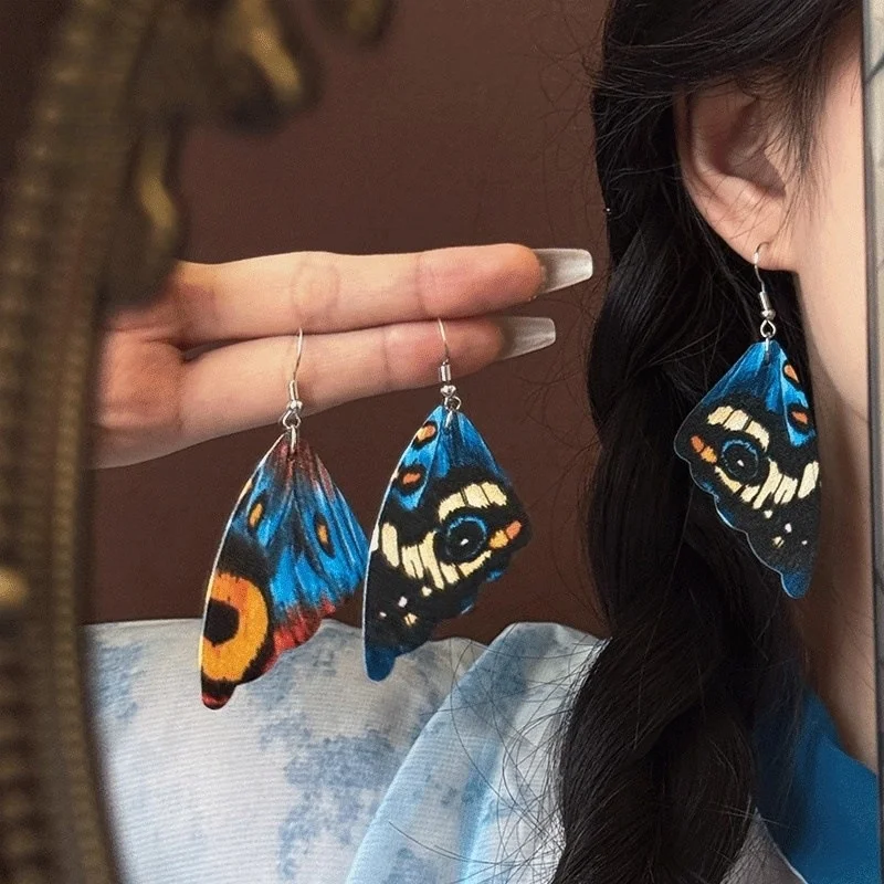 8 pairs of acrylic large color butterfly wing earrings, suitable for vacation/party/banquet/four seasons fashion ladies earrings