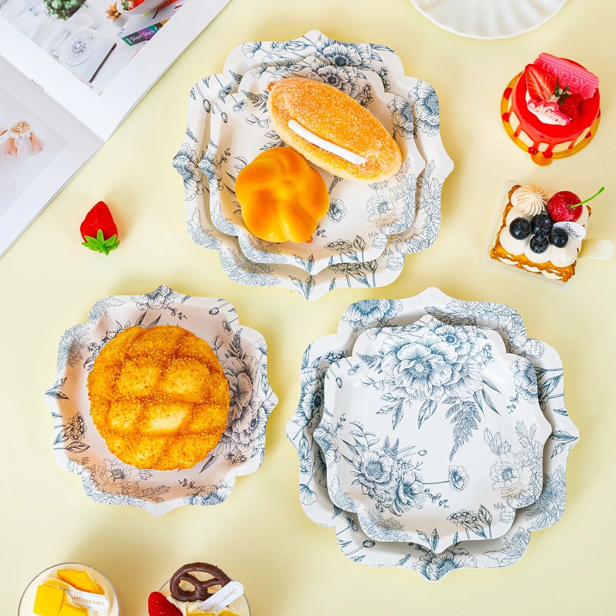 10/25/50pcs Delicate Blue Rose Floral Disposable Paper Plates for Romantic & Sophisticated Party Supplies view 3