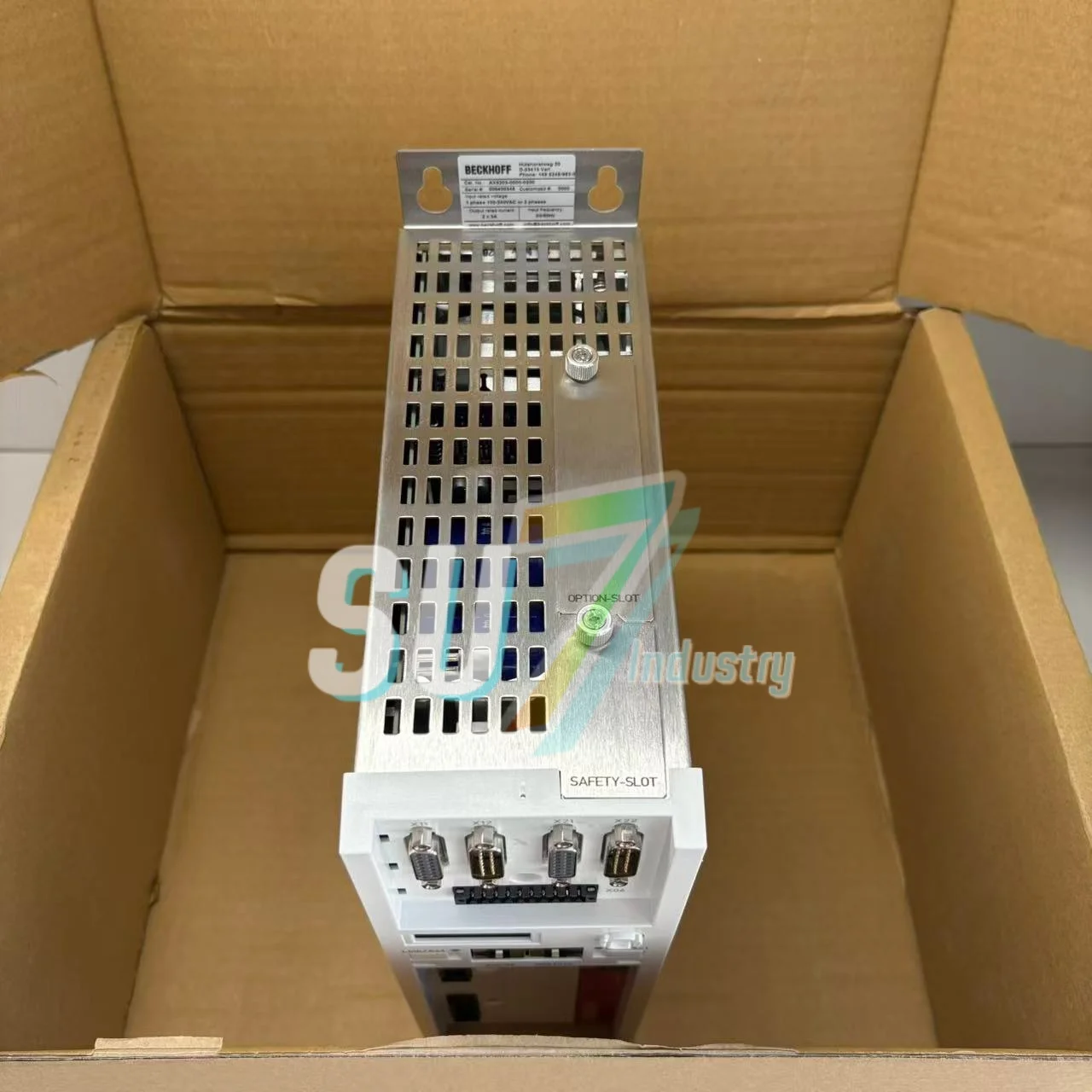 Neuer originaler Servoantrieb AX5203-0000-0200