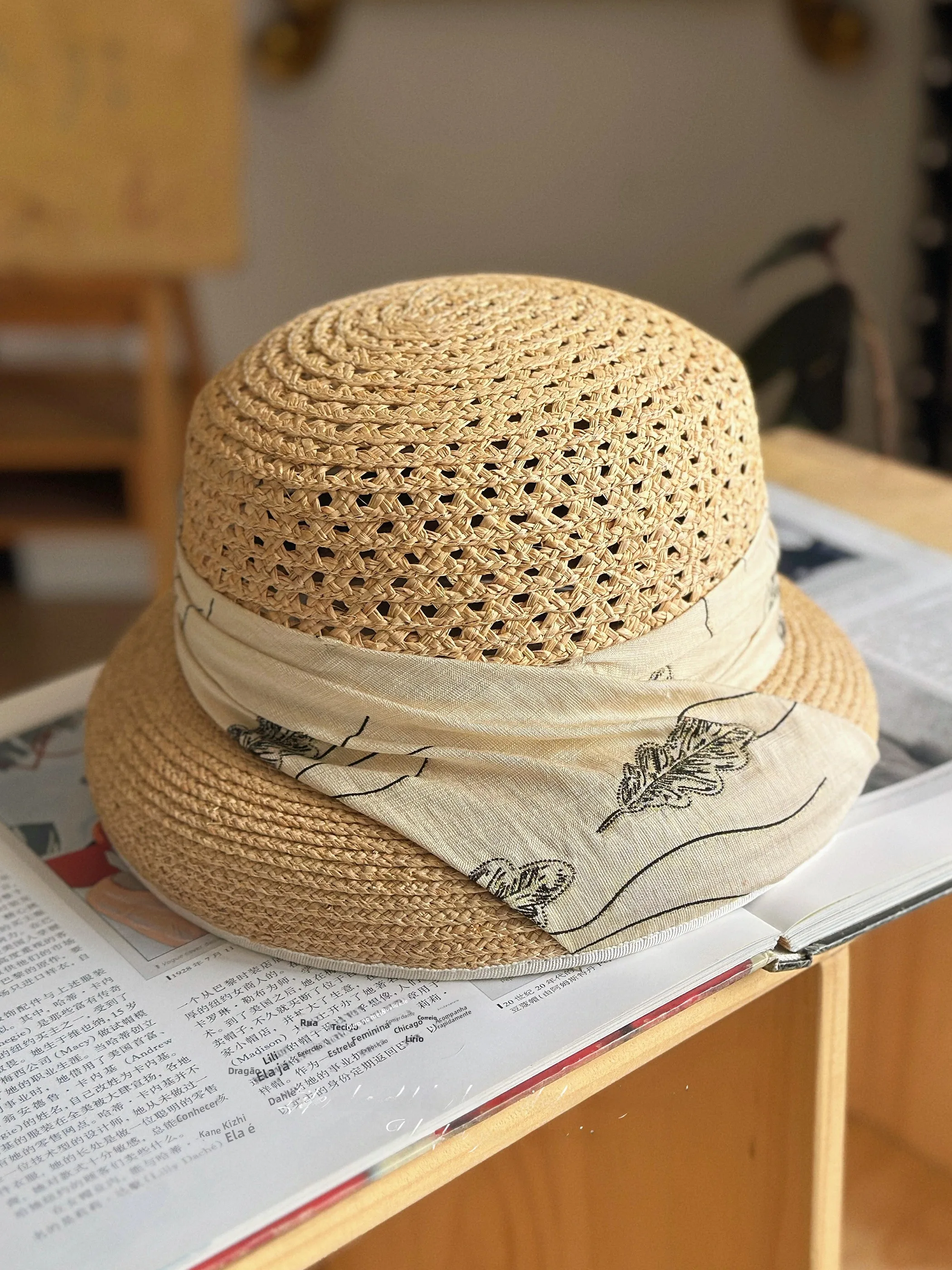 raffia-straw-hat-women's-summer-vintage-lantern-shade-sunscreen-hat-hollow-out-elegant-beach-hat-face-slimming-cool-hat
