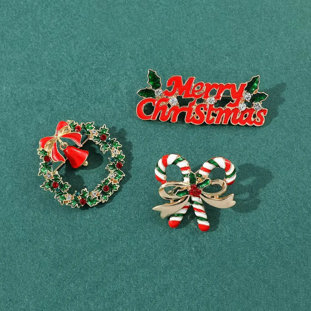 

Cute Rhinestone Christmas Brooch for Gift, Unisex Enamel Xmas Pins Brooches