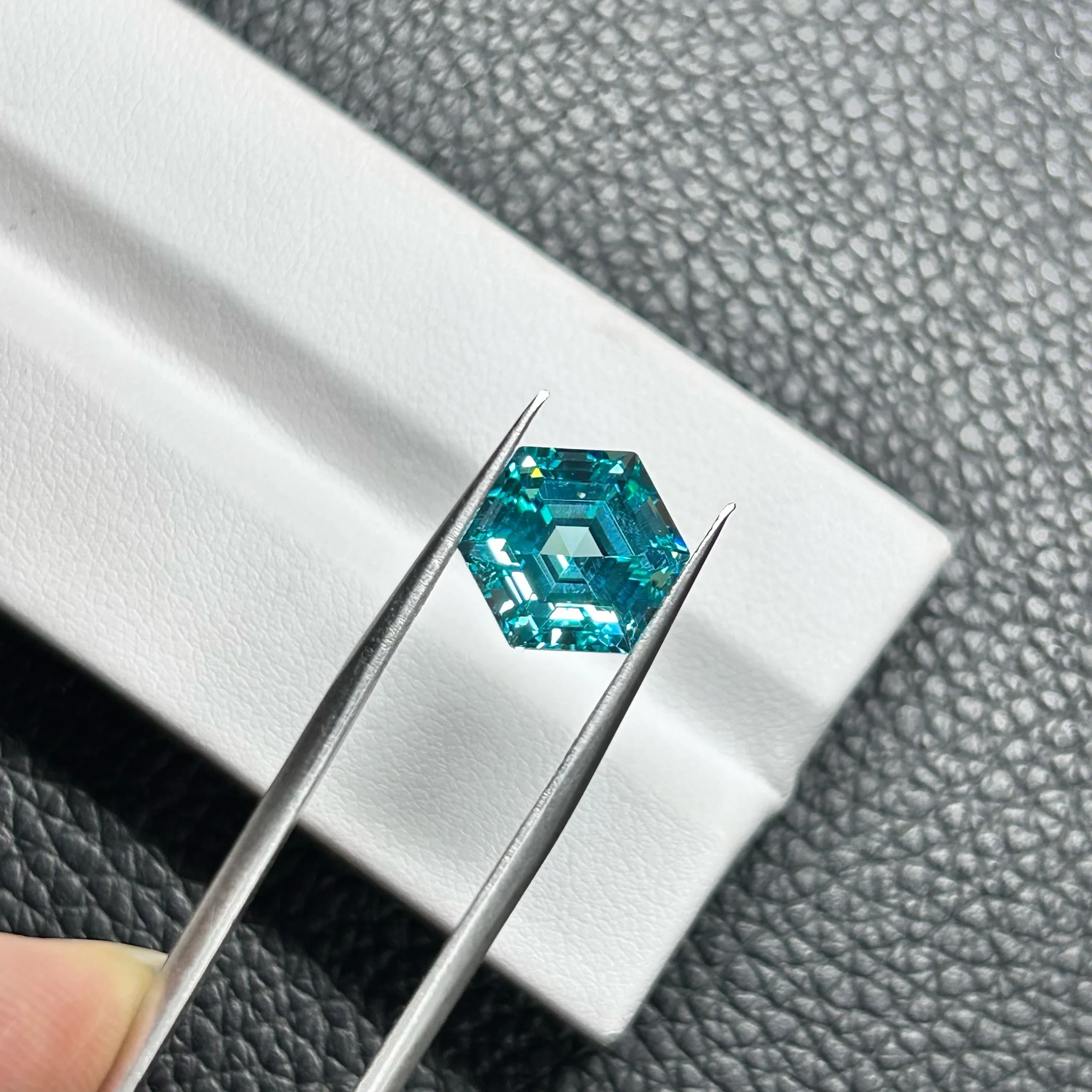 

Hexagon Cut Lab Grown Blue Paraiba 8x8mm Synthetic Gemstones For Jewelry Making