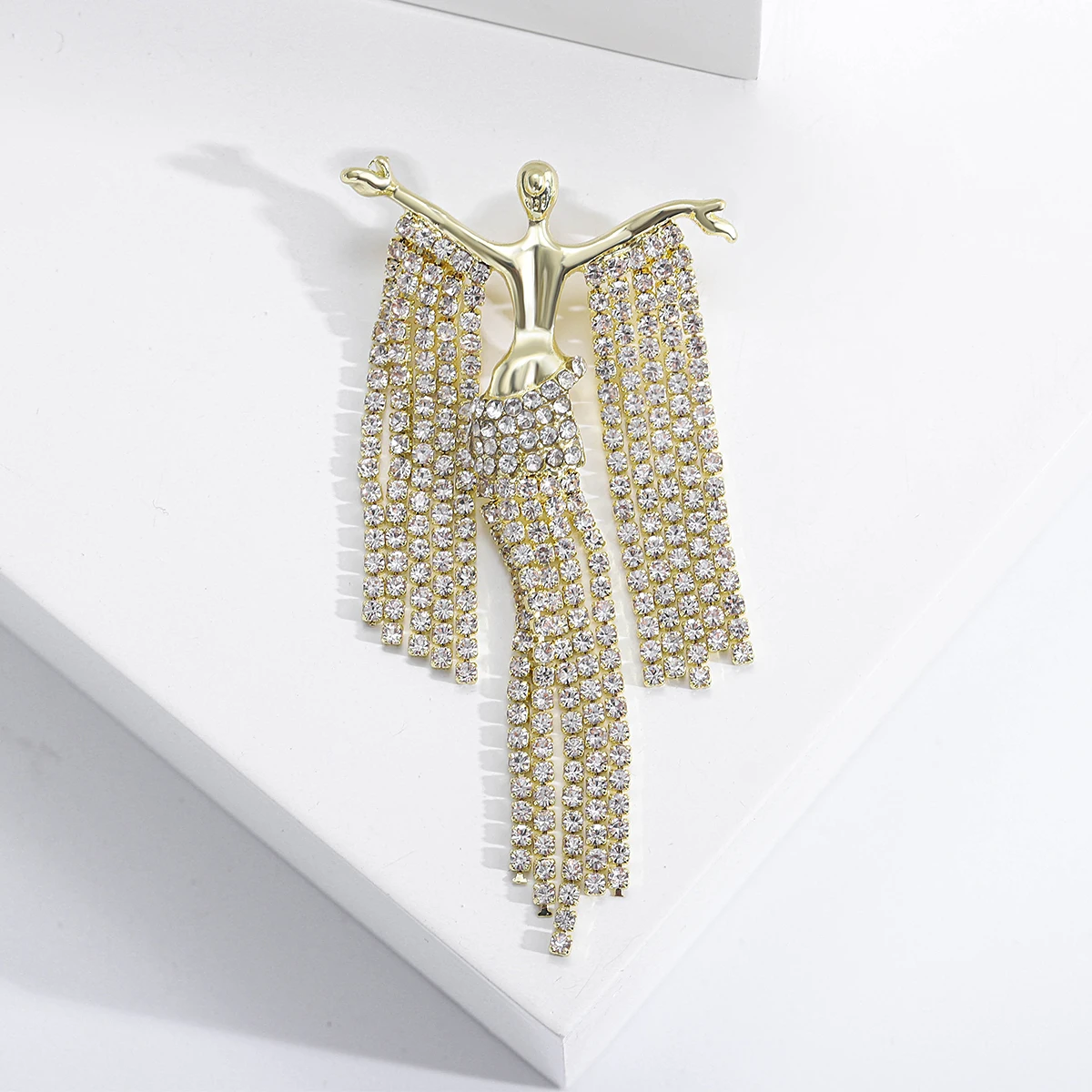 Rhinestone Girl Pins for Women Unisex Tassel Long Dress Model Brooches Banquet Party Backpack Gifts Jewelry Accessories