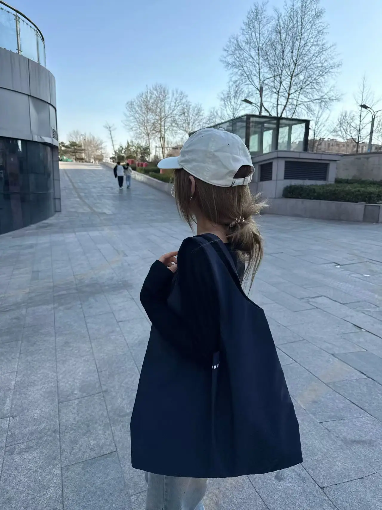 New 2026 Large Capacity Canvas Tote Bag Quick Dry Shopping Bag Women's Single Shoulder Handbag Casual Simple Style Commuter Bag