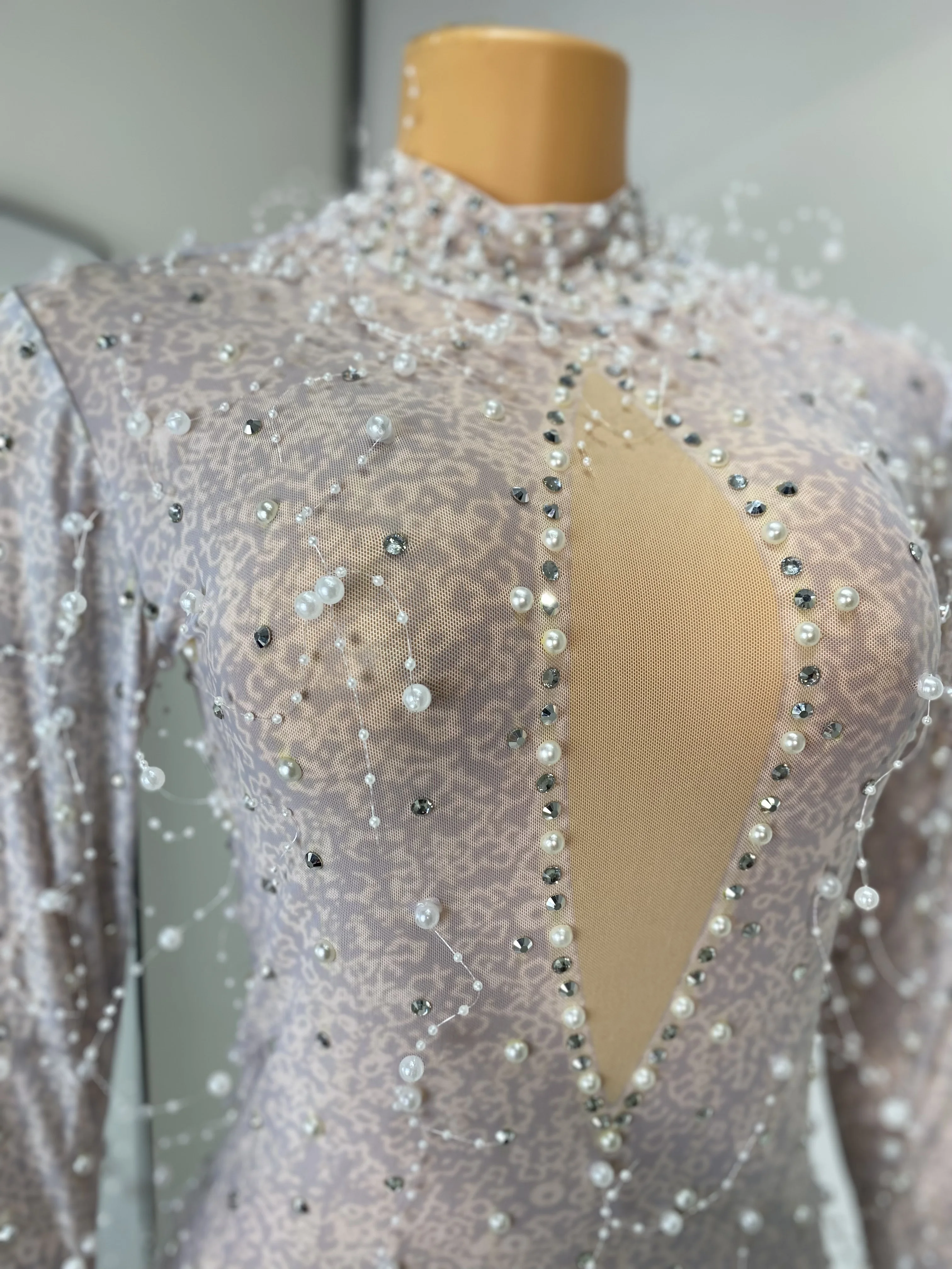 

Женское роскошное сетчатое платье с жемчугом и стразами, водолазка с длинными рукавами и открытыми штанинами, прозрачные вечерние платья на день рождения