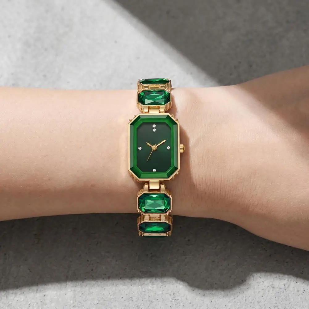 Faux Diamond Watch Women Bracelet Watch Elegant Ladies Quartz Bracelet Watch Sparkling Rhinestone Timepiece Faux for Women