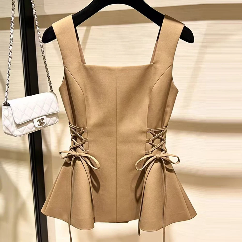 2026 new French petty bourgeoisie chic unique super good-looking khaki lace-up waist thin suspender vest top