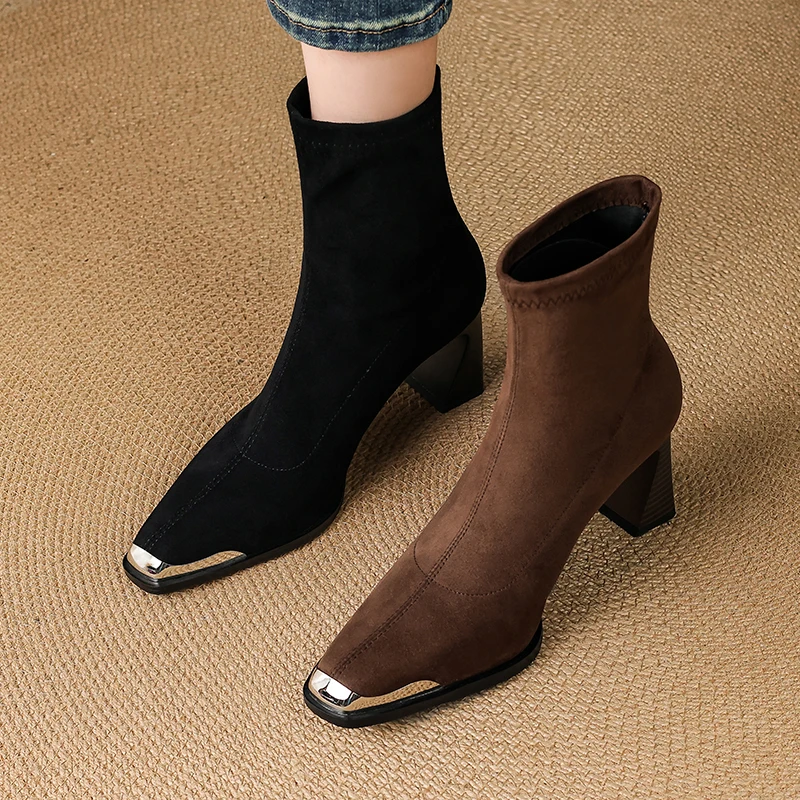 

Новинка 2026, осенне-зимние женские ботильоны, размеры 22-24,5 см, эластичные фланелевые металлические современные ботинки на высоком каблуке с квадратным носком, узкие ботинки