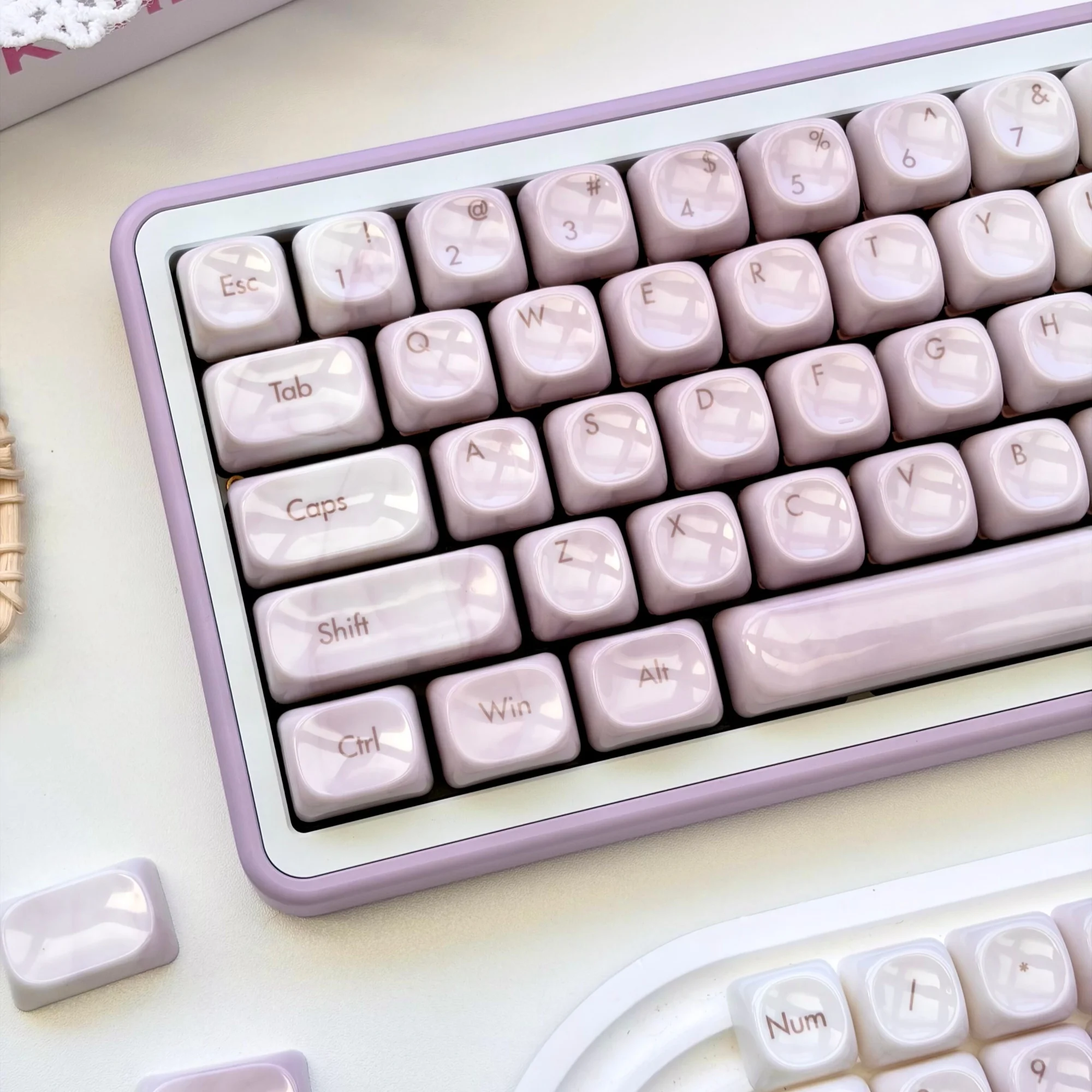 Smooth Surface PBT Keycaps Ceramic-like Texture 134-key MOA Profile 5 Side Dye Sub Mechanical Keyboard Keycap Purple/Green/Black