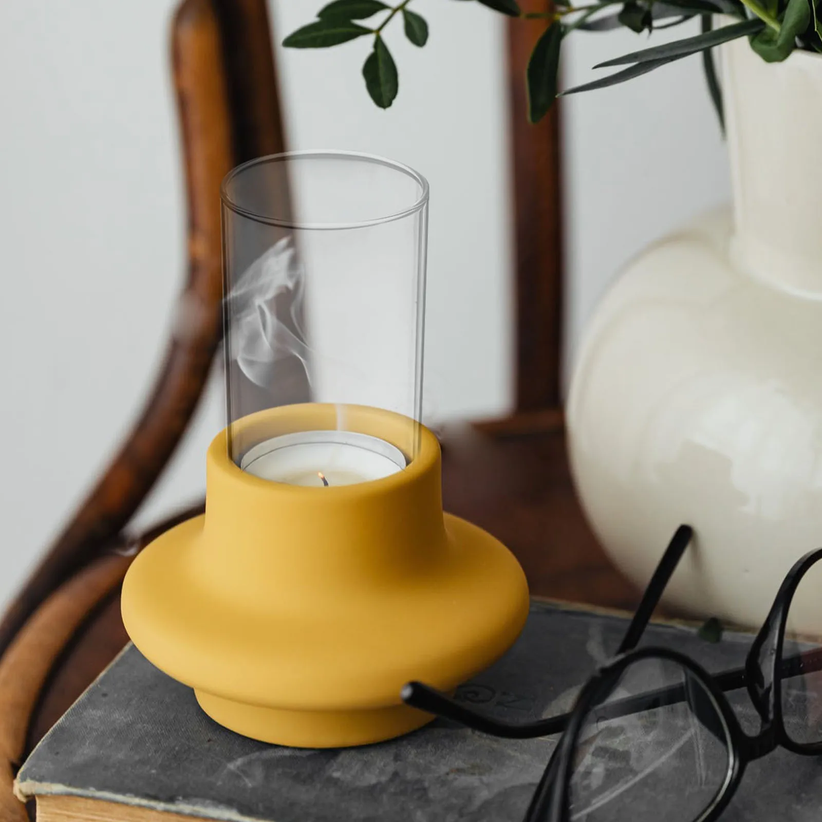 

4Pcs Transparent Glass Covers Cylinder Shape Windproof Protective Shades for Electric Home Decor Aroma Cups