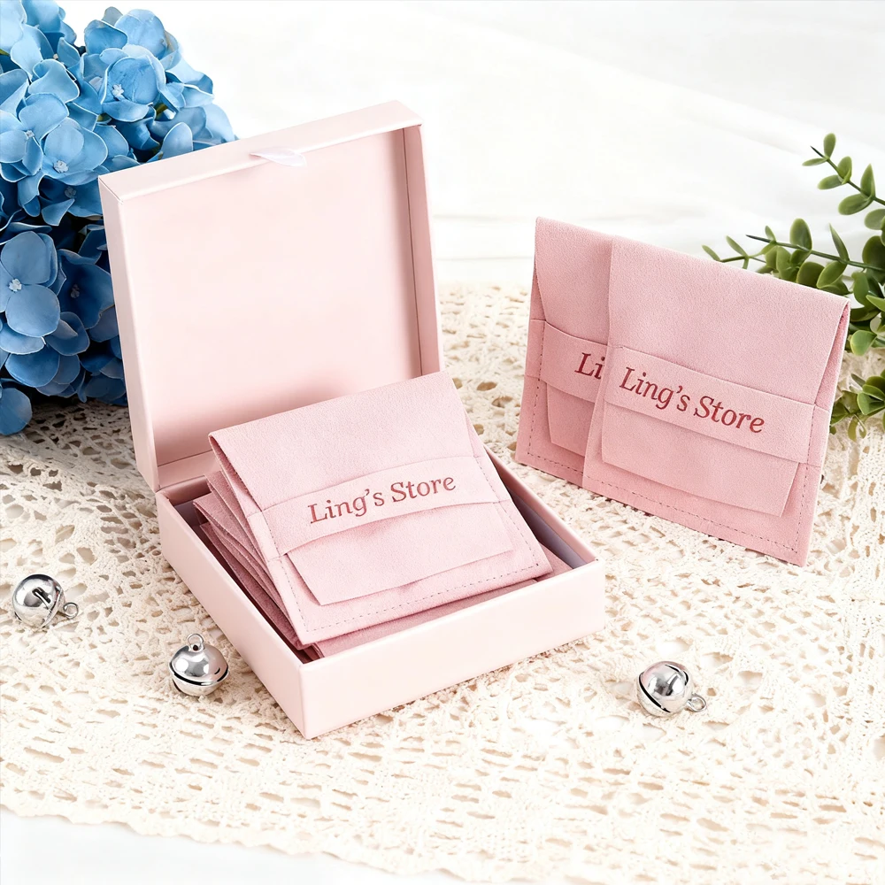 100 pz/lotto Logo Personalizzato Borsa Dei Gioielli In Microfibra Velluto Pelle Scamosciata Pouch All'interno Con Divisore Anello Orecchini Proteggere Seperamente Organizzatore