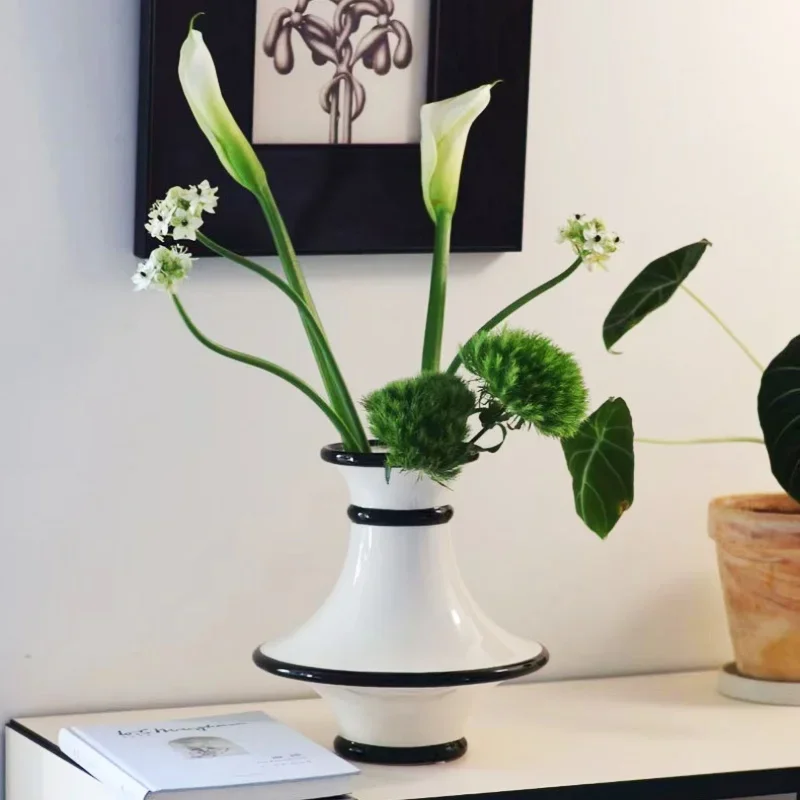 Ceramic Vase Geometric Black and White Stripes Flower Vase Floral Arrangement Accessories Home Decoration Accessories