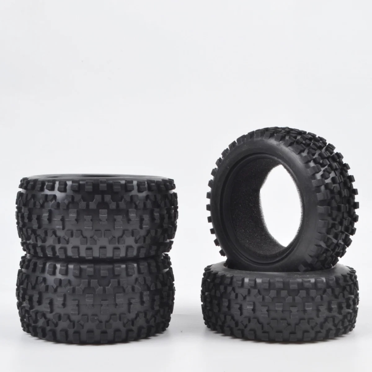 RC Wide Stud Spike Tires For Tamiya Manta Ray/DT02/DT03/TT02B/DF02/TRF502X/TRF501X/TRF201/Kyosho Optima 4WD 1/10 Buggy Chassis