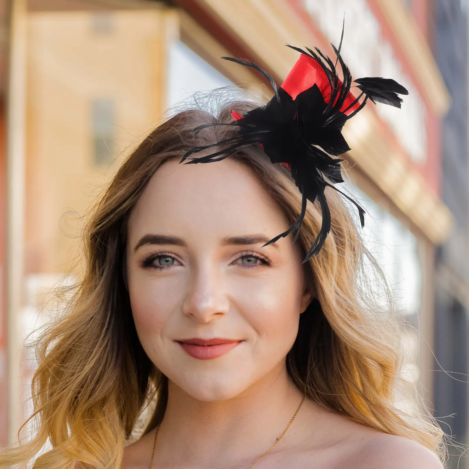 

Красный фасинатор для женщин: стильный головной убор для вечеринок, свадеб и торжеств