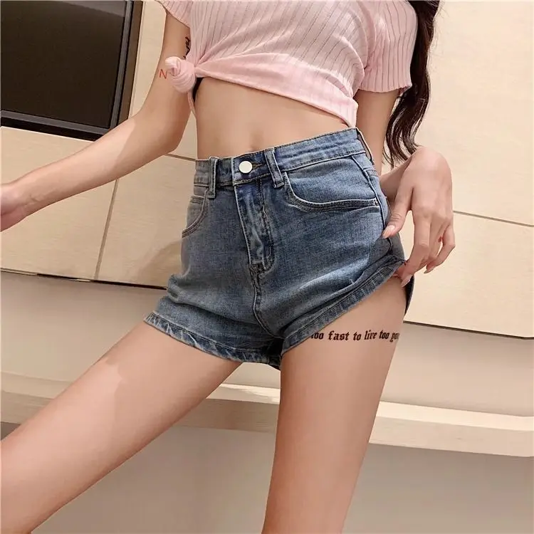

Women's New Style Slim Retro Simple Versatile High-waist Denim Shorts