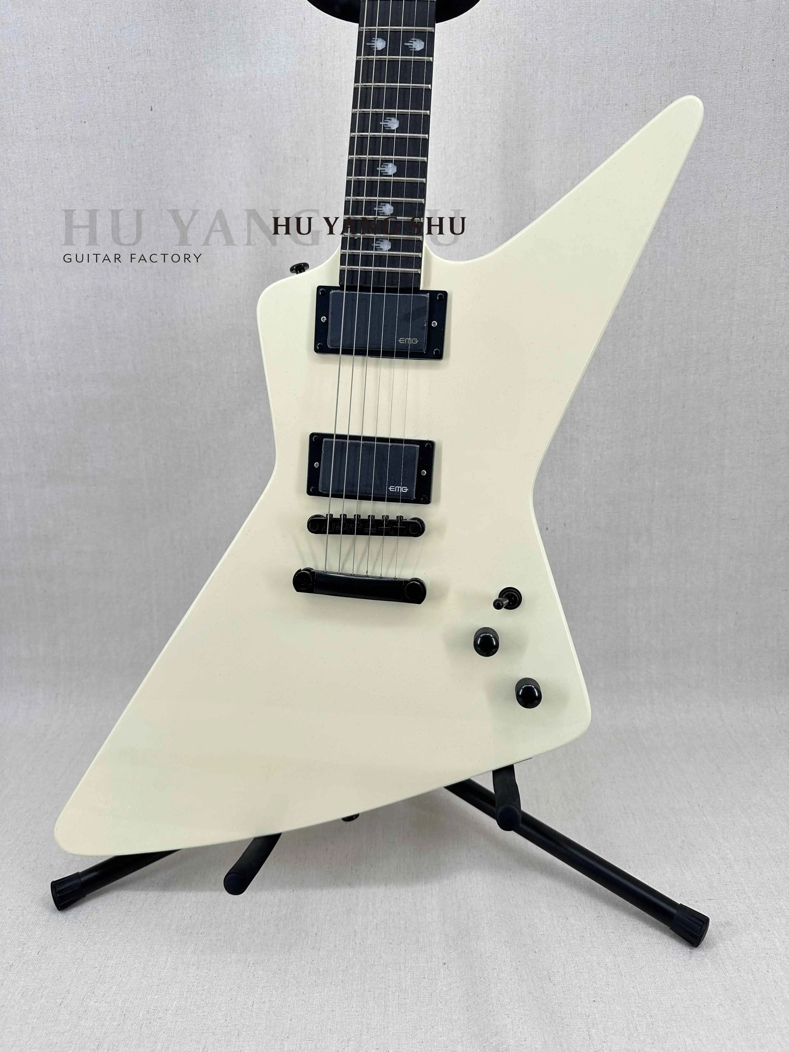 Goose Type Electric Guitar, Yellow Color, Factory Direct Sales, Customized Top