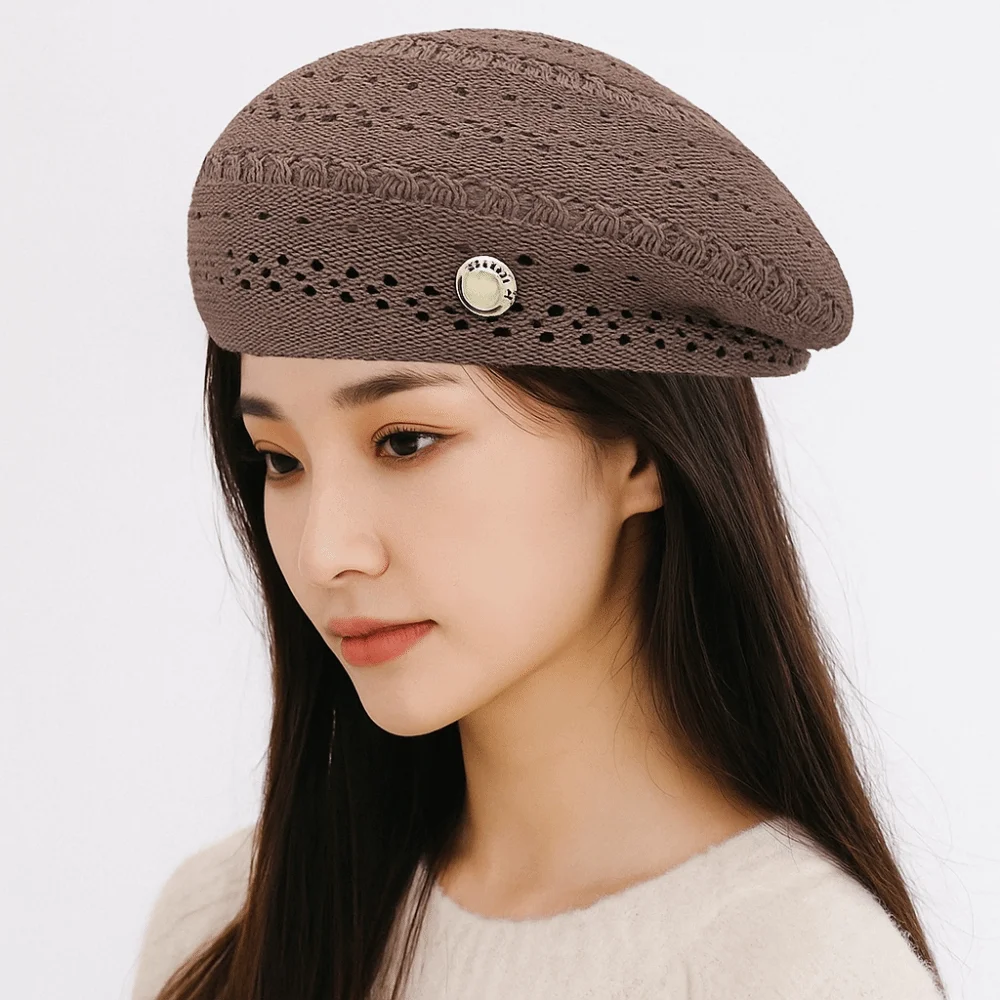 Japanese Style Hollowed Out Beret Hat Fashionable Thin Weave Painter Hat Vintage Fresh Color Crochet Knitted Cap Holiday
