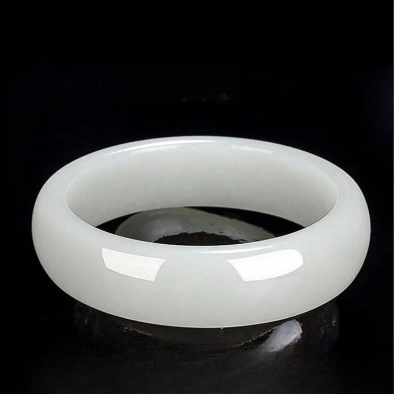 

Новый браслет из натурального золота, шелка и нефрита, белый, модный, простой и атмосферный.