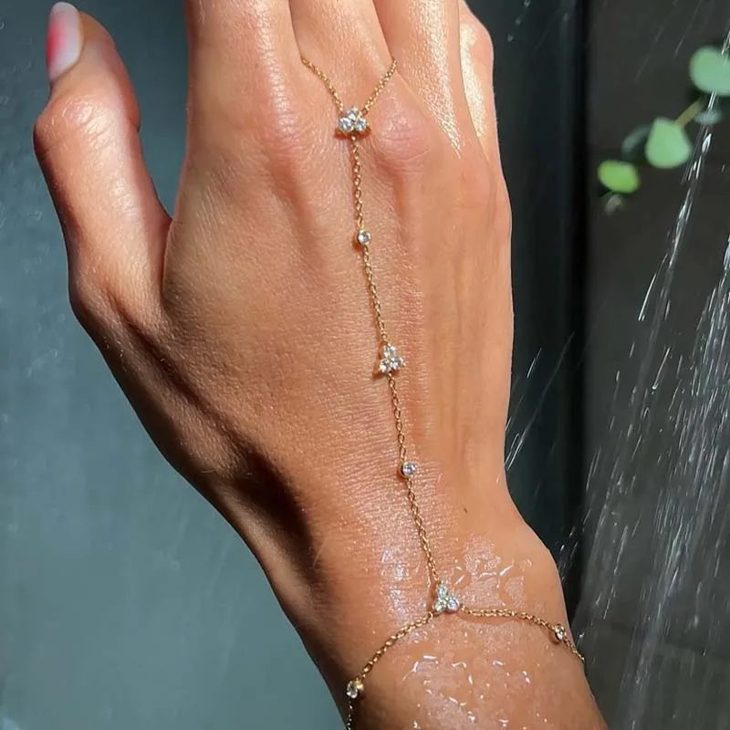 Luxury Metal Crystal Chain Finger Bracelet for Women Simple Gold Color Zircon Geometric Hand Chain Bracelet Wedding Jewelry Gift