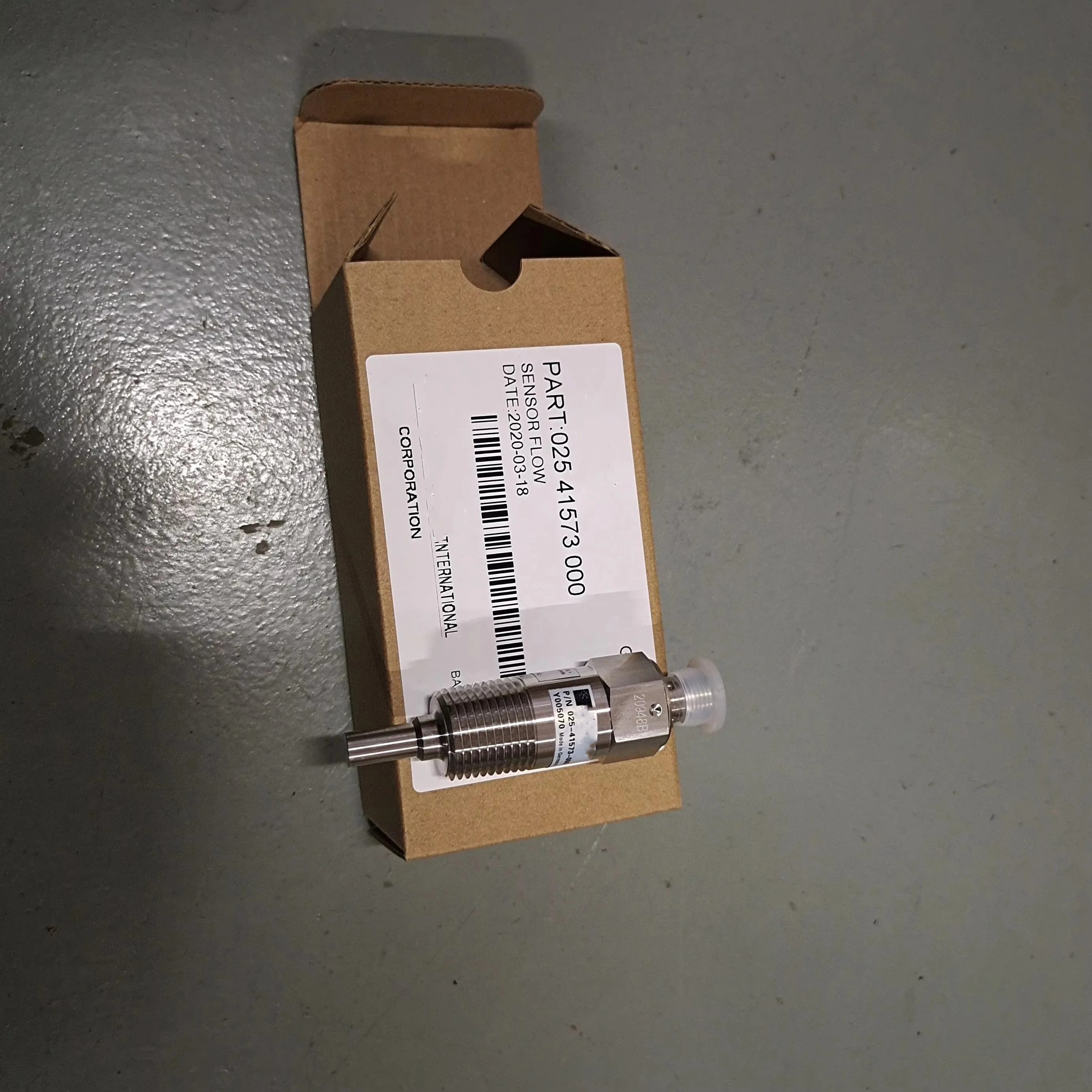 علامة تجارية جديدة مناسبة لمفتاح تدفق تكييف الهواء المركزي 025-41573-000 مفتاح تدفق المياه الإلكتروني #6