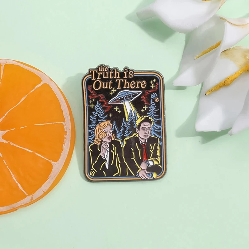 مخيف الخيال العلمي فيلم إلهام المينا دبوس الحقيقة هناك 90s برنامج تلفزيوني بروش التلبيب على ظهره شارة مجوهرات هدية للأصدقاء #2