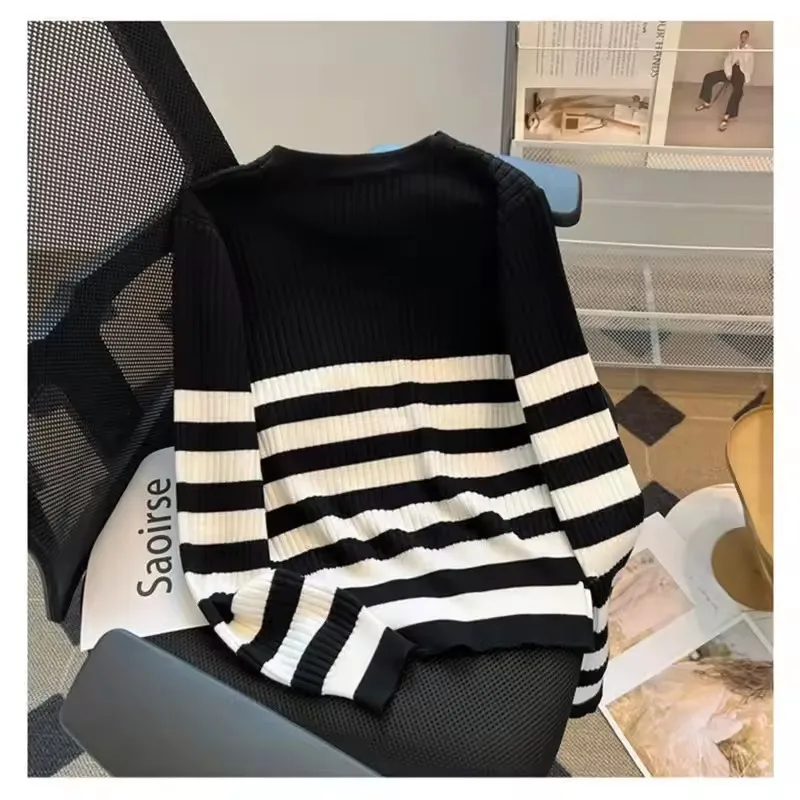 秋冬レディースセーターニットウェア2025新作ファッションルーズカジュアルカーディガンストライプVネックベースシャツボタンアウタートップス