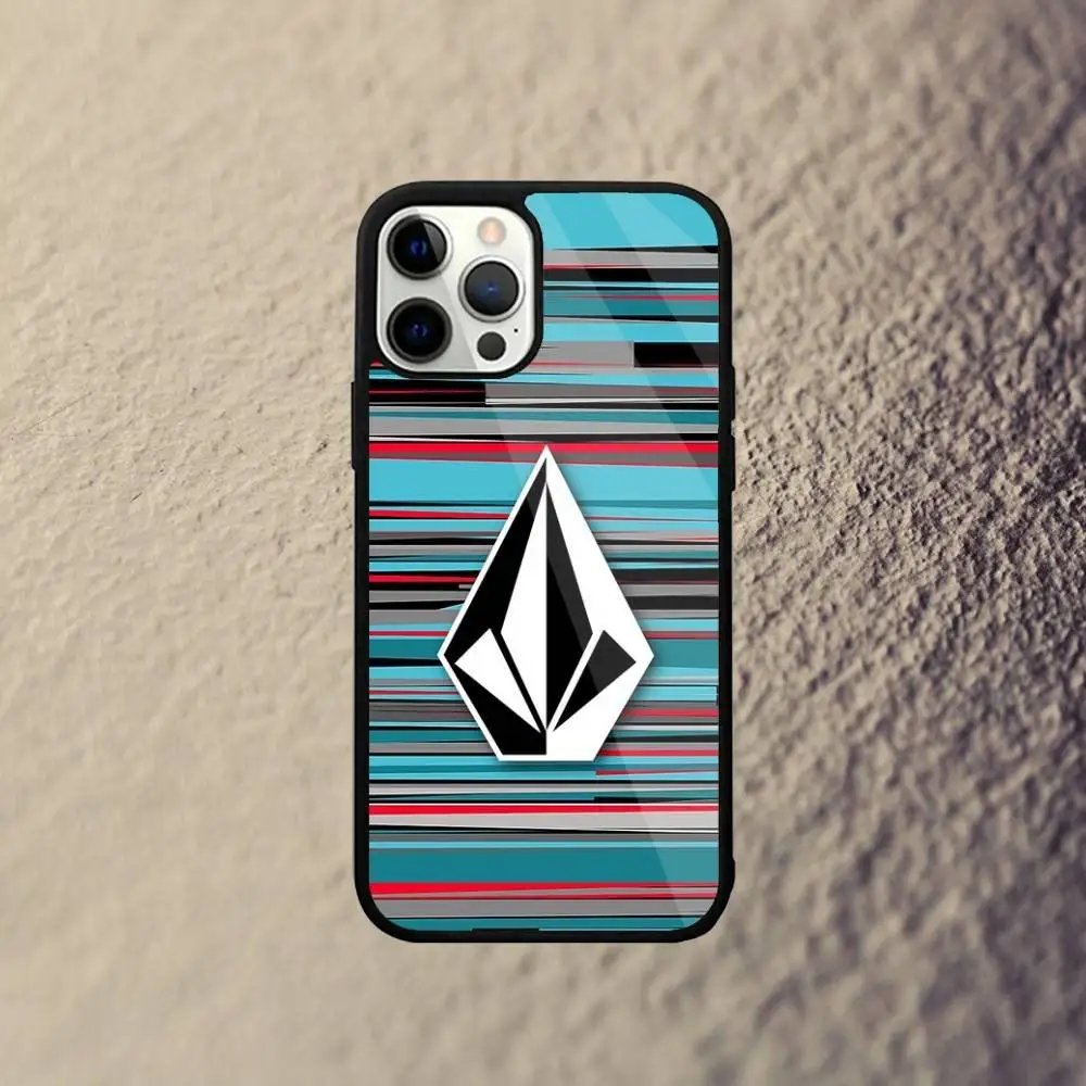 حافظة هاتف V-VOLCOM-S Sport Style لهاتف iPhone 17,16,15,14,13,12,11,Pro,Max,Plus,Mini,SE4,E شحن لاسلكي Magsafe مغناطيسي