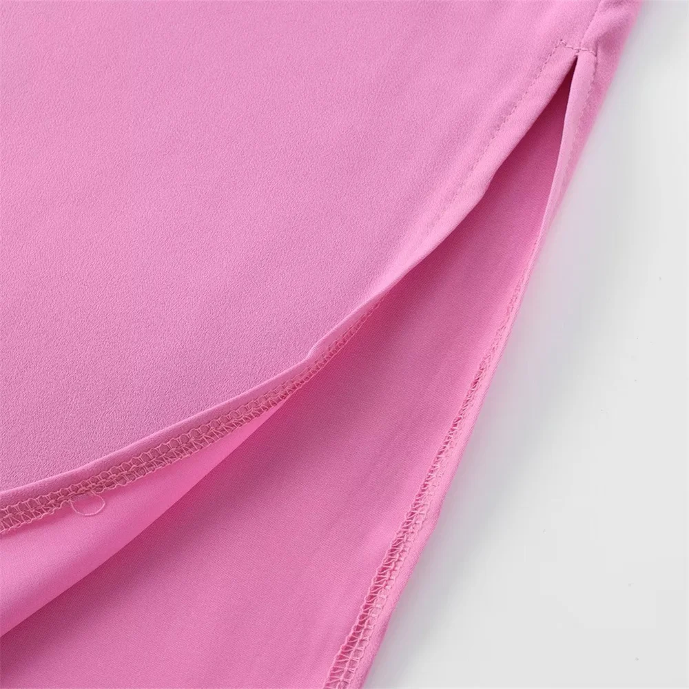 여름 신상품 여성 패셔너블한 슬림핏 홀로우아웃 디자인 실크 새틴 텍스처 드레스