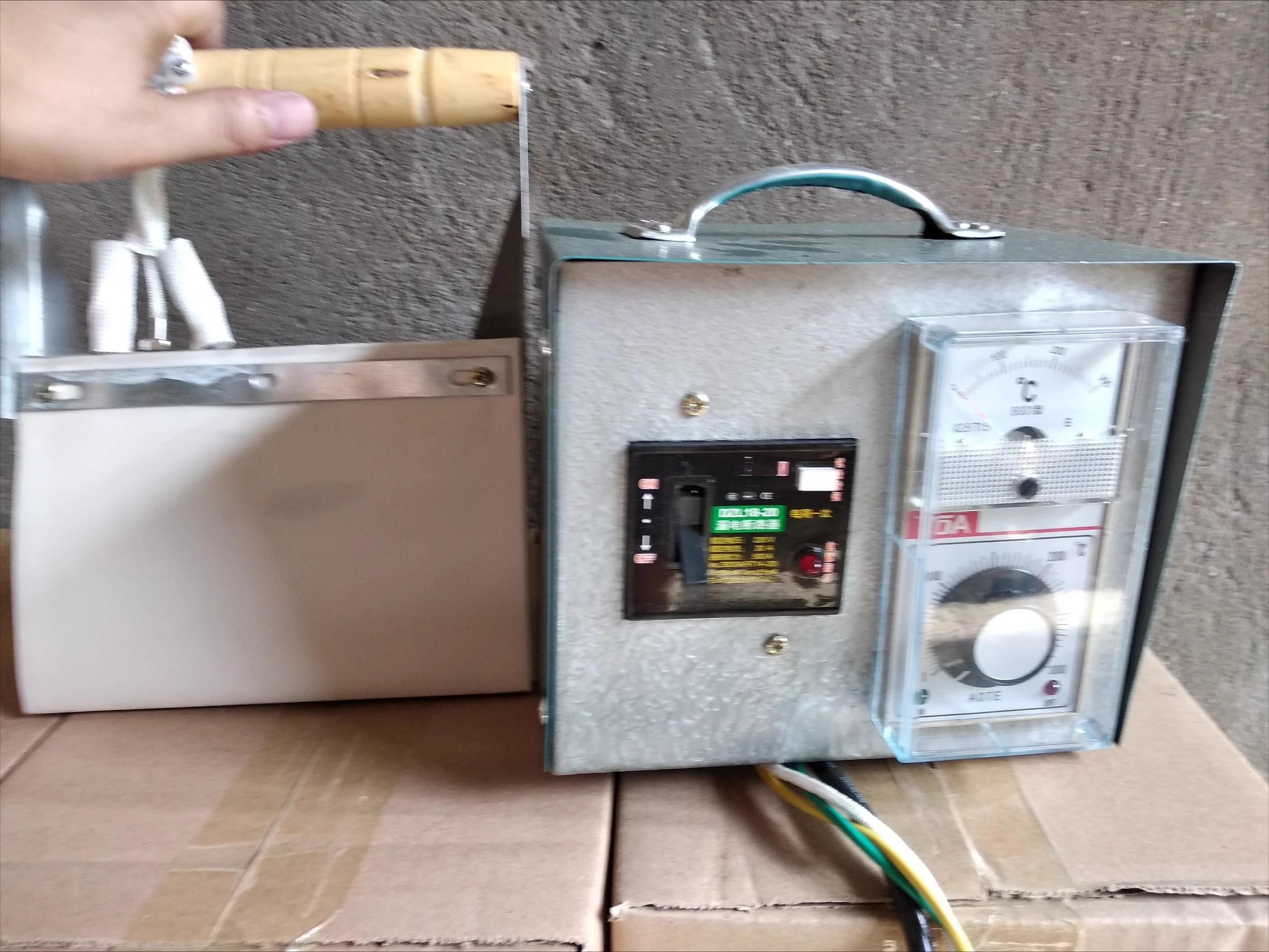 Small Plastic Steel Door and Window Manual Welding MachineFrame Screen Welding Machine Control Box (Welding Box) + Welding Plate