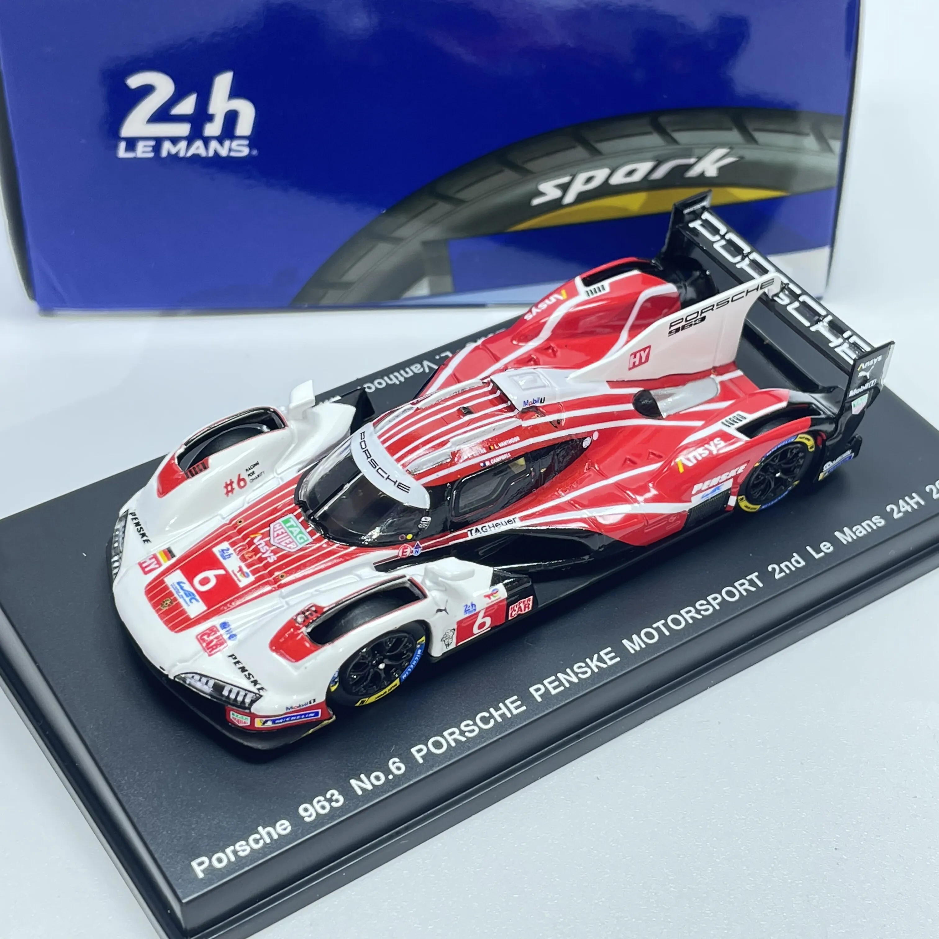 In Stock 1: 642025 Endurance Racing Car Model Cast Static Car Model - Creative Decoration Item - Festival Gift