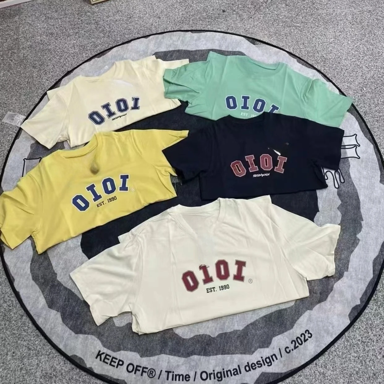 

Корейская футболка с короткими рукавами и принтом, корейская версия модной брендовой футболки из чистого хлопка с круглым вырезом для мужчин и женщин с такими же ins