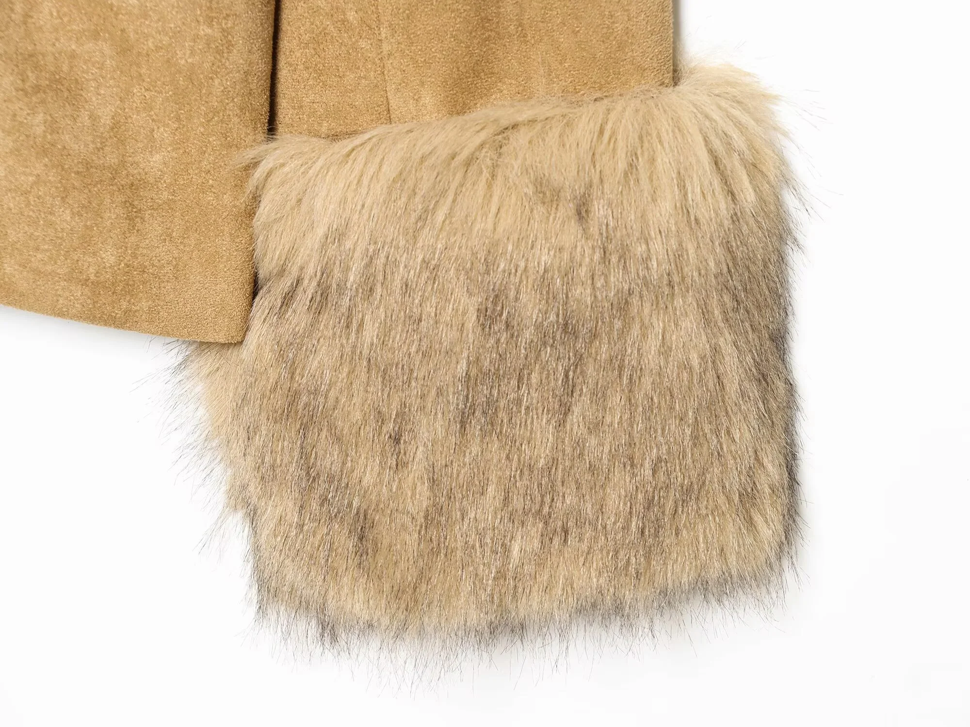 سترة نسائية شتاء جديدة لعام 2025 غير رسمية أنيقة وطية صدر السترة بقصة ضيقة وتأثير من الفرو الصناعي سترة بدلة من جلد الغزال