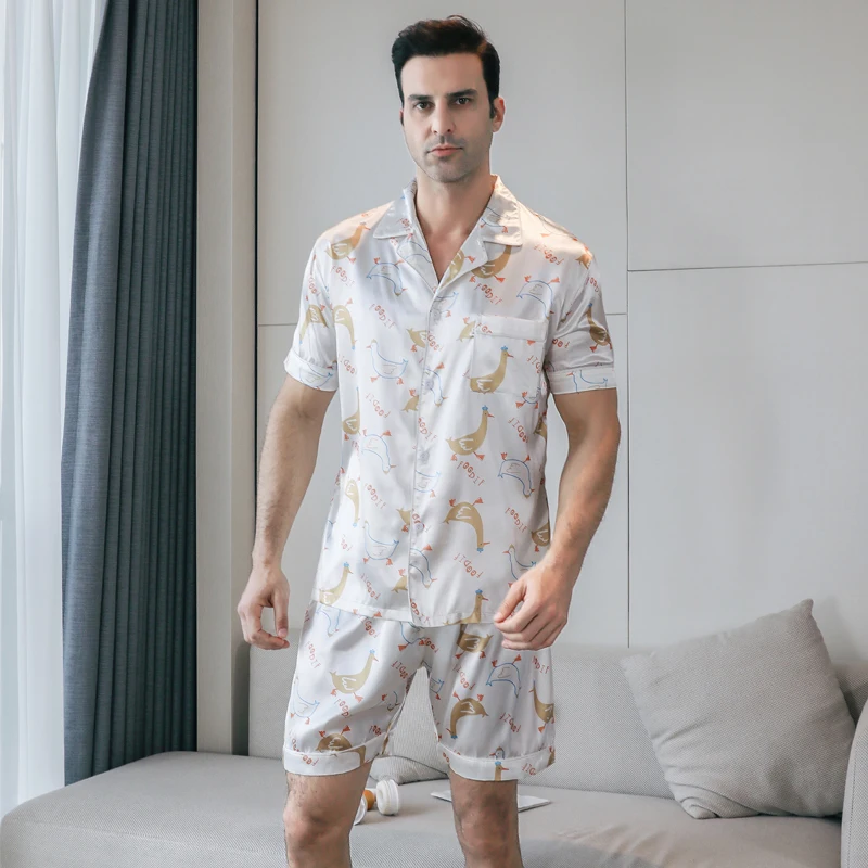 Pijama de manga corta para hombre ropa de seda de hielo para el hogar cárdigan Delgado informal de verano se puede usar como un conjunto ropa para el hogar