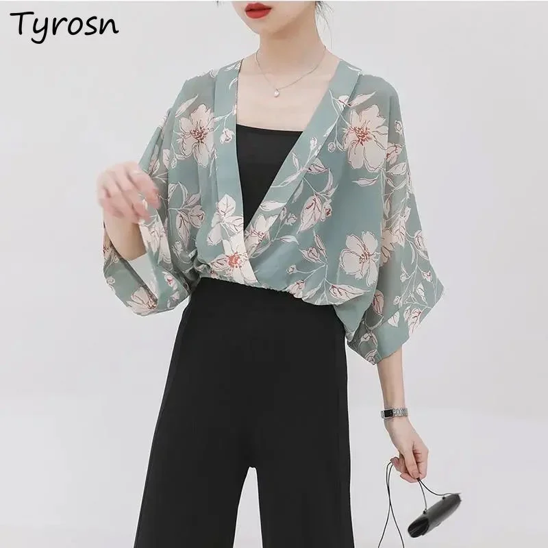 

Batwing Sleeve Blouses Women Japanese Style V-neck Vintage Floral Summer All-match Leisure Fashion Harajuku Loose Tops Simple