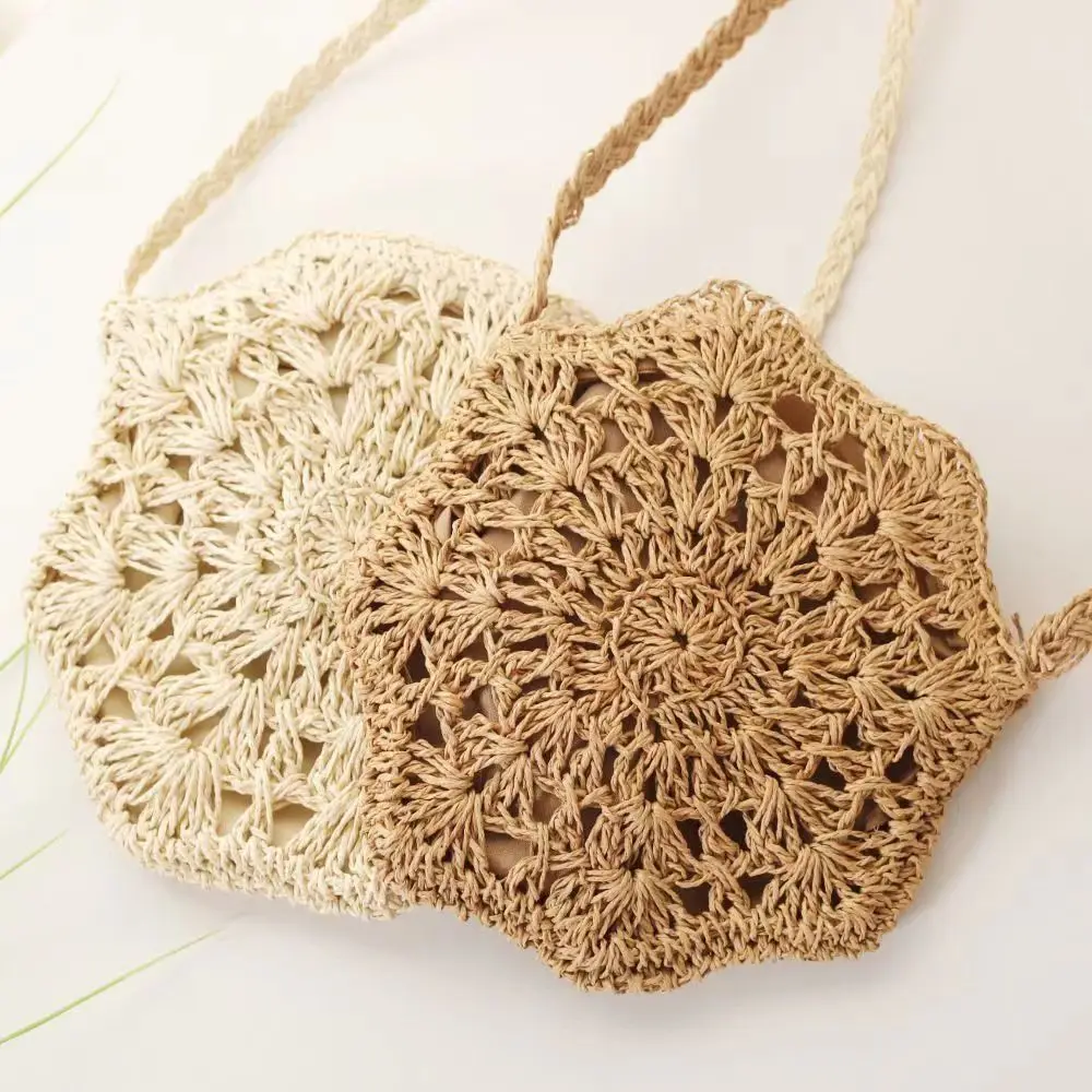 New Round Straw Crossbody Bag Fashion Beach Woven Handbag andmade Woven Rattan Female Summer Bohemian Messenger Bag for Women