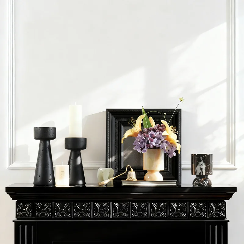 High-end business apartment atmosphere decoration, natural marble vase, Italian art ornament, entrance decoration