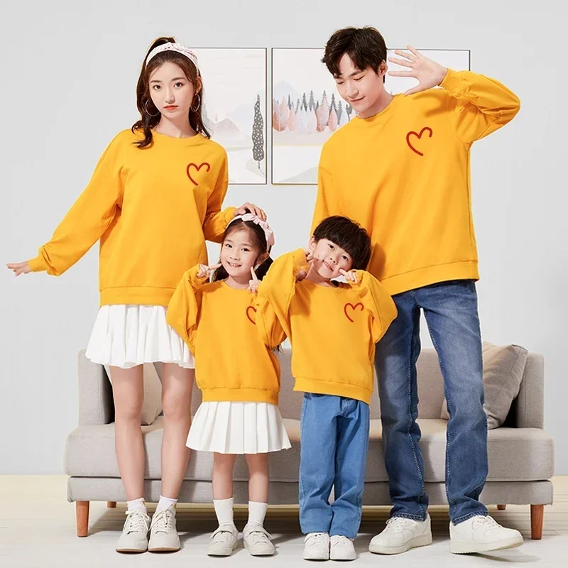 Korean Winter Mom Daughter Kid Baby Tops Heart Print Shirts Matching Family Outfits Dad Son Sweatshirts Couple Clothes Pullovers