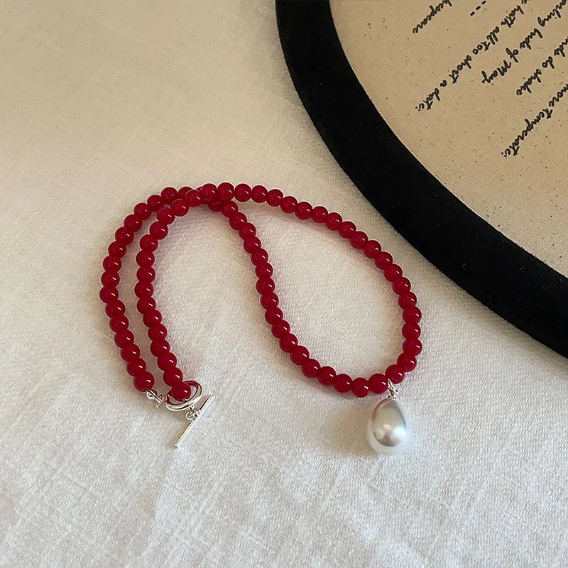 قبلة مجوهرات الأزياء الكورية INS قطرة الماء الخرز قلادة للنساء خمر الأسود الأحمر الخرز اللؤلؤ قلادة المختنق قلادة #5