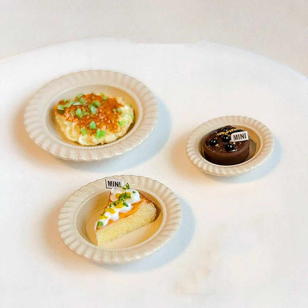 

3Pcs 1/12 Doll House Miniature lace Plate Simulation Fruit Food Dish Model Toy for Mini Decoration Dollhouse Accessories ob11