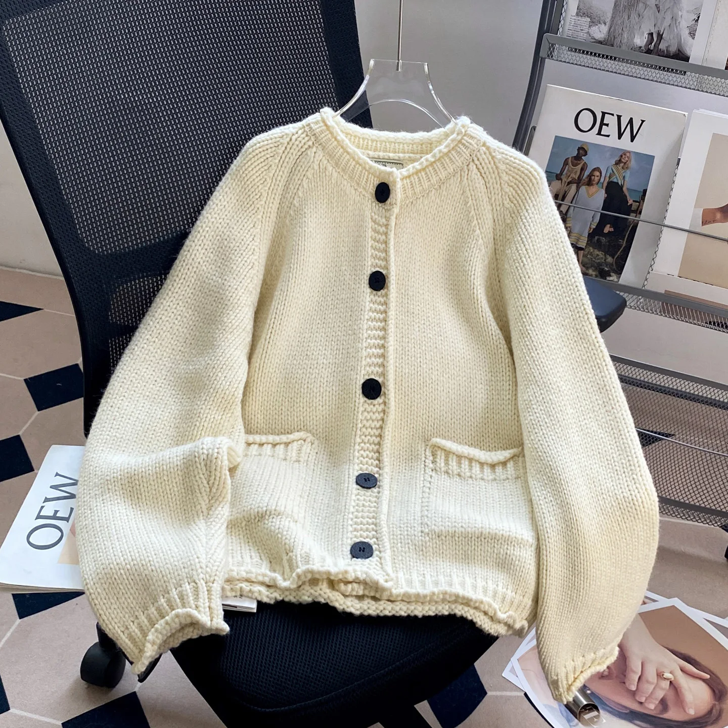 女性のための優しいセーターカーディガンジャケット秋冬の新しいゆったりとしたカジュアルな服装ハイエンドのゆったりとした怠惰なニットトップ