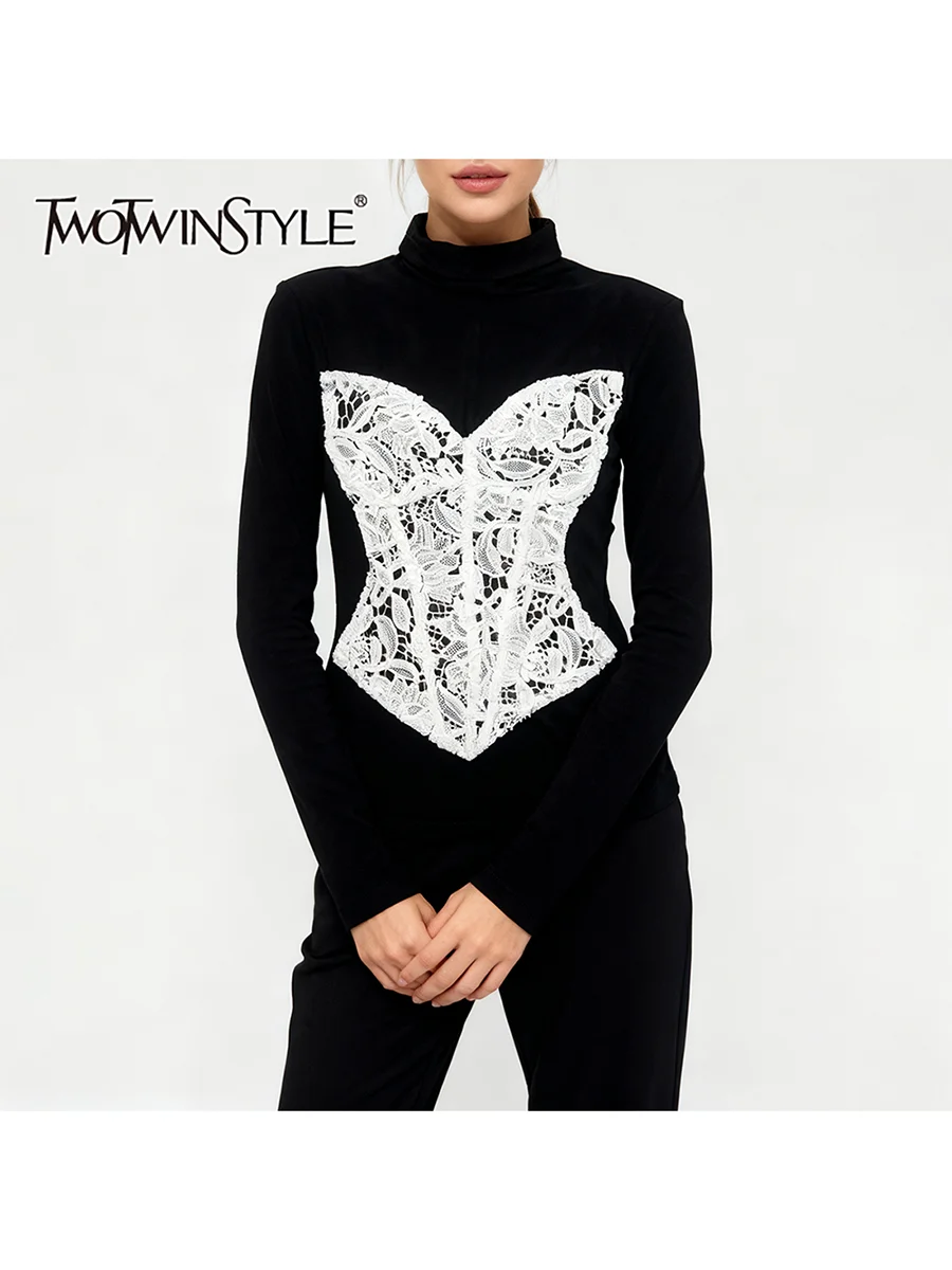 

TWOTWINSTYLE хитовые цветные кружевные элегантные футболки для женщин с воротником-стойкой и длинными рукавами, дизайнерская футболка, женская мода, новинка