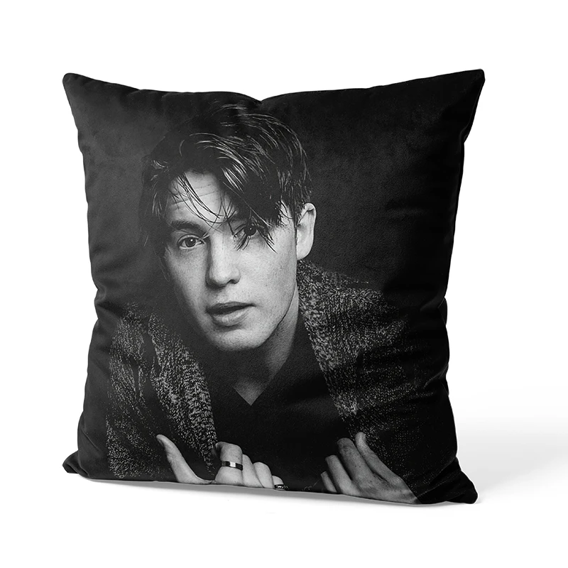 Aertemisi 18'' x 18'' Kit Connor Square Throw Pillow Cushion Covers Cases Pillowcases 45cm x 45cm