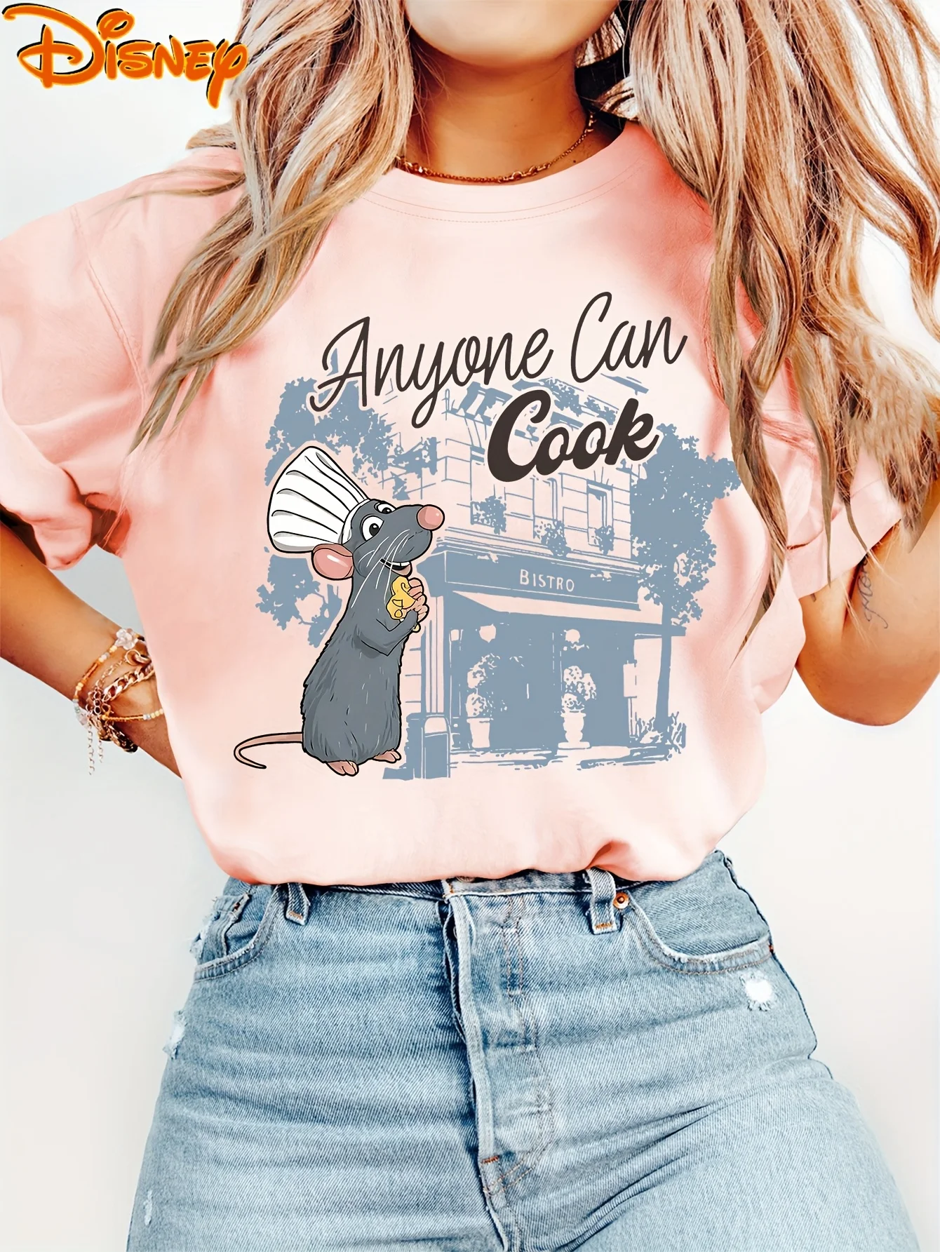 Koszulka z krótkim rękawem i okrągłym dekoltem z nadrukiem czapki szefa kuchni z filmu Disneya "Ratatouille", uniwersalna koszulka bazowa na każdą porę roku dla kobiet i mężczyzn.