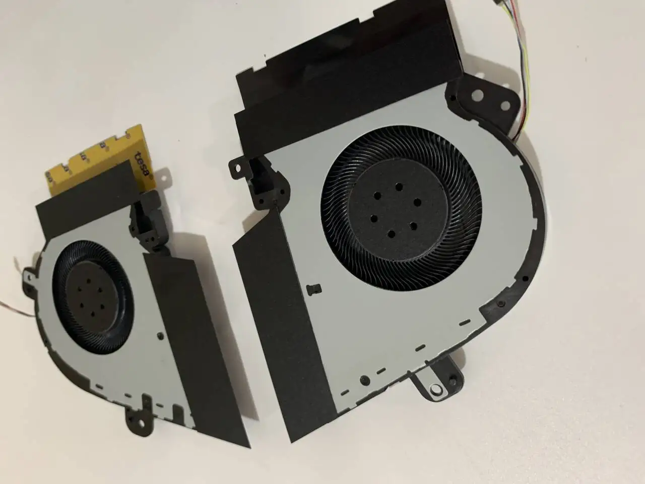 

Вентилятор охлаждения процессора и графического процессора ноутбука для Asus ROG Zephyrus GA502D GA502DU GU502 GU505 GX502 GM502 GA502 12 В