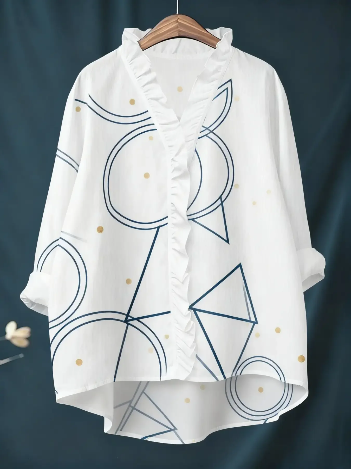 เสื้อเชิ้ตลูกไม้แขนยาวผู้หญิง ปี 2026 สไตล์วินเทจ ลายสวยงามหลากหลายแบบ เสื้อผ้าสีพื้น