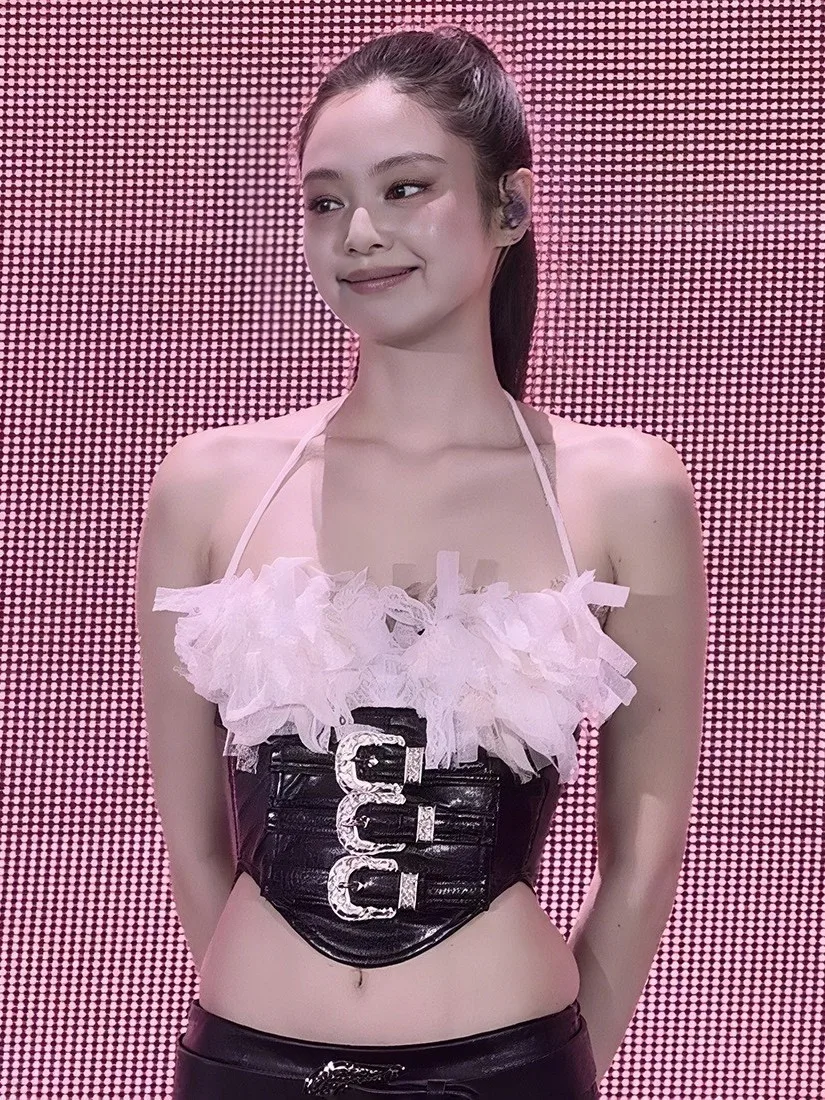 

Женский кожаный жилет в стиле пэчворк, шорты с высокой талией, прямые брюки-трубы с низкой талией, однотонные, из ПВХ-материала