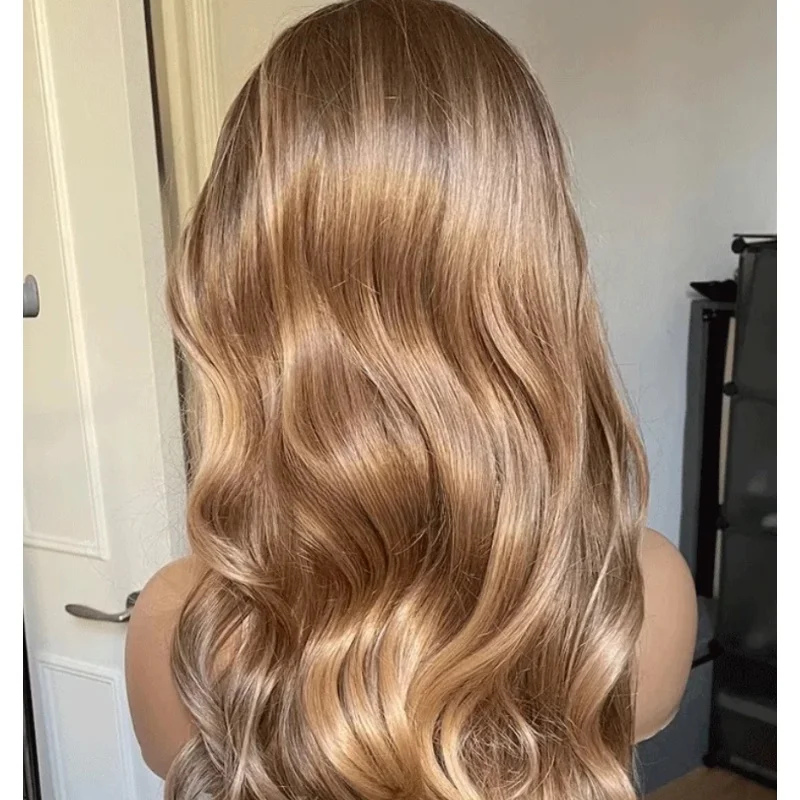 

Мягкий длинный светло-русый волнистый парик для женщин 26-дюймовый свободный волнистый парик со средней частью, естественный вид, синтетический термостойкий парик из волокна