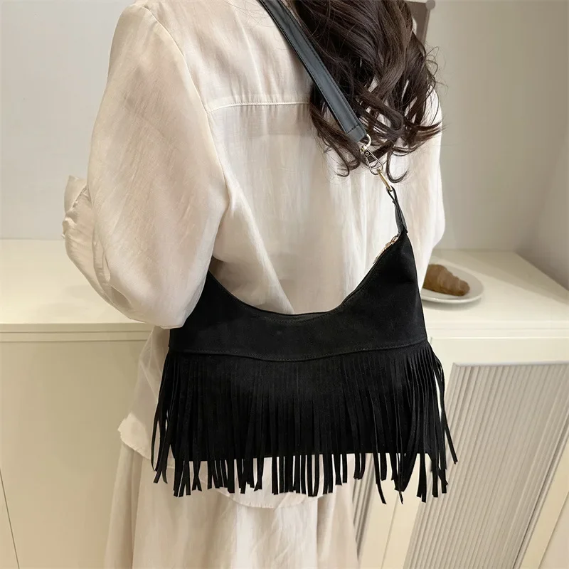 حقيبة كتف ريترو شرابة للنساء، عصرية وكاجوال، حقيبة كروس متعددة الاستخدامات، حقيبة إبط عصرية