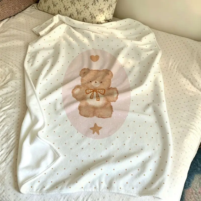 VIKAMA Cute Little Bear Polka Dot Flannel Blanket for Bedroom Dormitory Nap Blanket Sofa Throw Blanket Air Conditioner Blanket