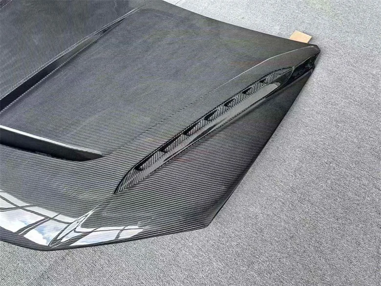 

High Quality Top Style Carbon Fiber Hood for Lamborghini URUS S 2022-2023 Carbon Fiber Bonnet